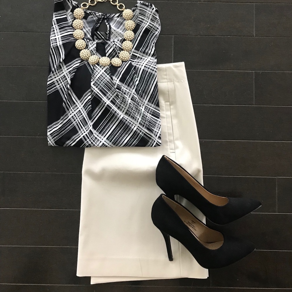 Khaki Ann Taylor LOFT skirt